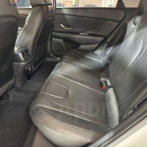 Hyundai Elantra 2022