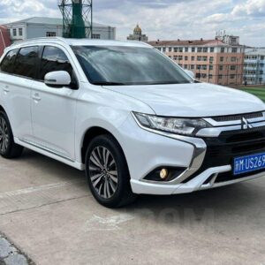 Mitsubishi Outlander 2021