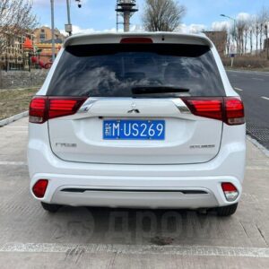 Mitsubishi Outlander 2021