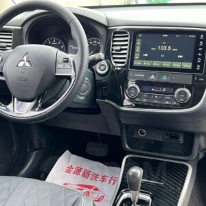 Mitsubishi Outlander 2021