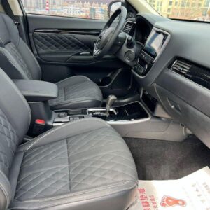 Mitsubishi Outlander 2021