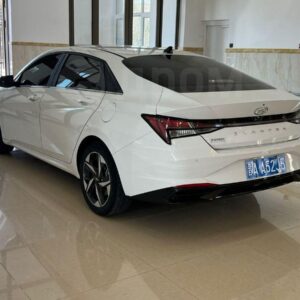 Hyundai Elantra 2022
