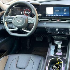 Hyundai Elantra 2022
