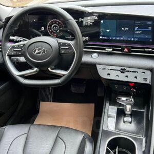 Hyundai Elantra 2021