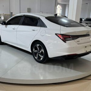 Hyundai Elantra 2022