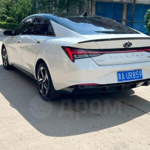 Hyundai Elantra 2022