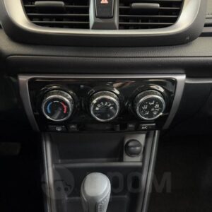 Toyota Yaris L 2022