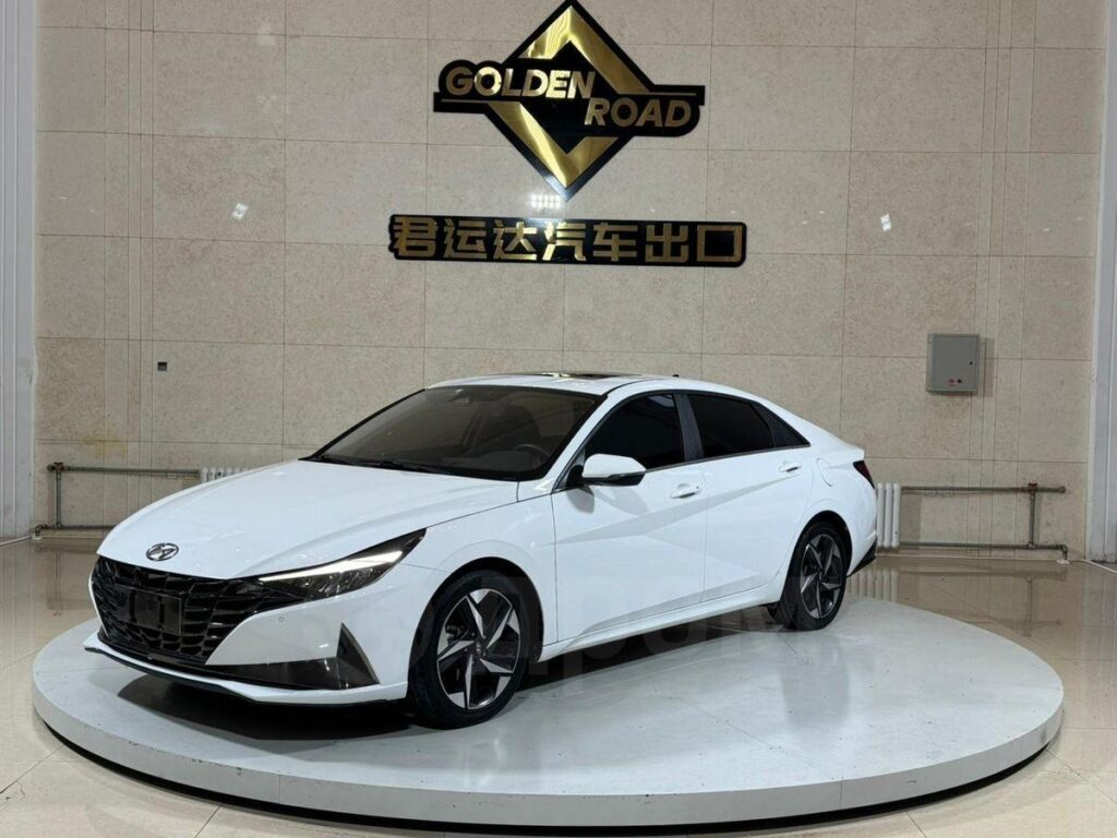 Hyundai Elantra 2022