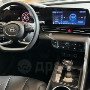 Hyundai Elantra 2022