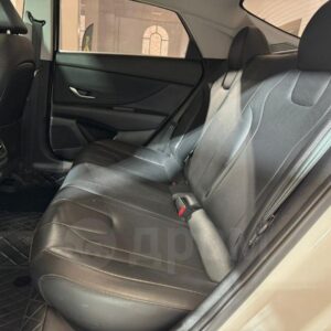 Hyundai Elantra 2022