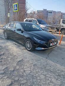 Hyundai Elantra 2022