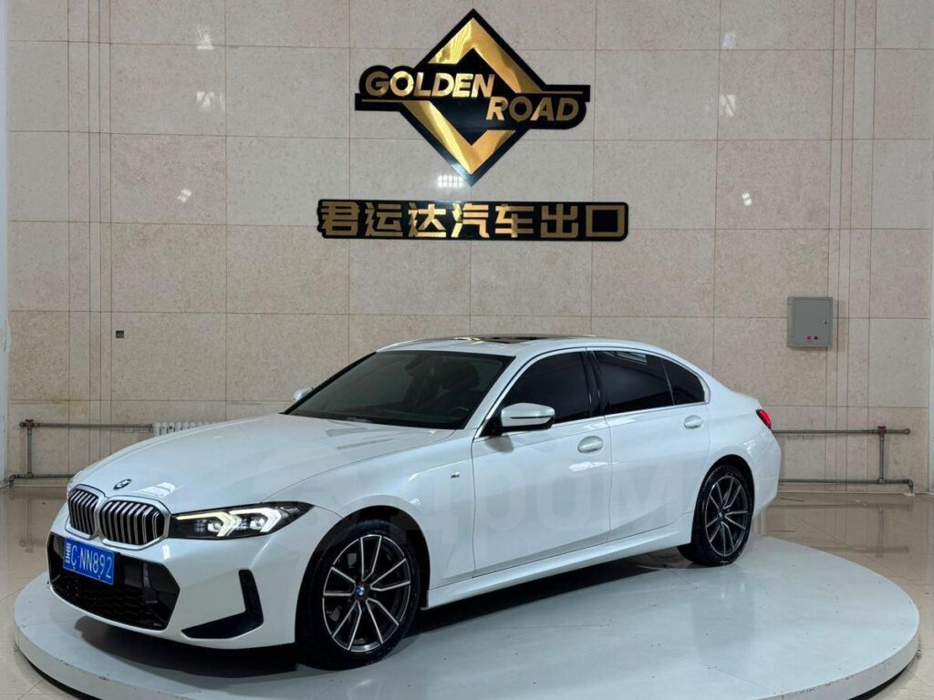 BMW 3-Series 2023