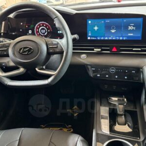 Hyundai Elantra 2022