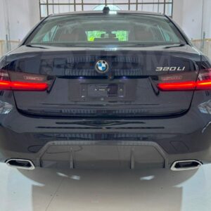 BMW 3-Series 2023
