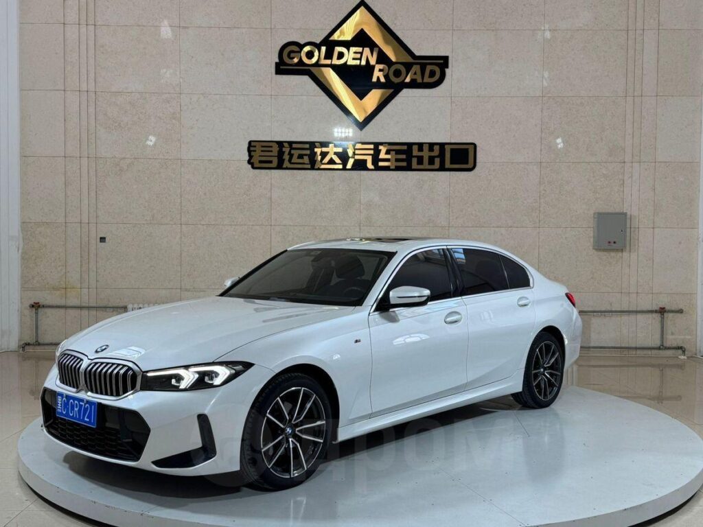 BMW 3-Series 2023