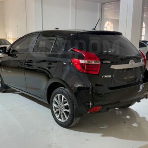 Toyota Yaris L 2022