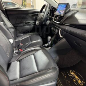 Toyota Yaris L 2022