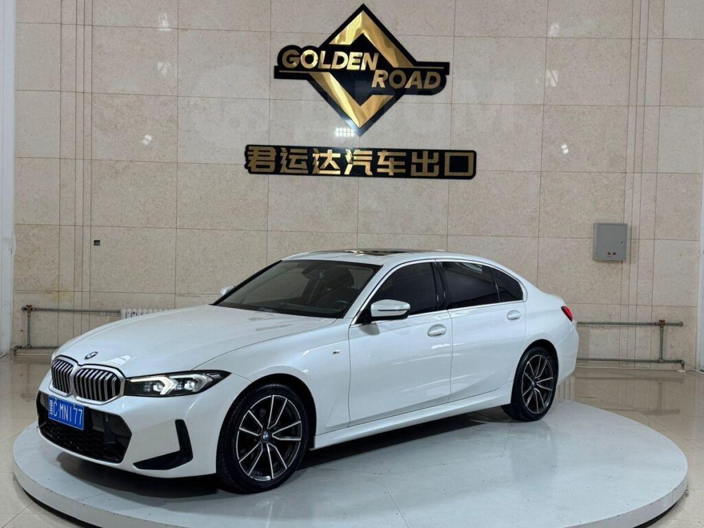 BMW 3-Series 2023