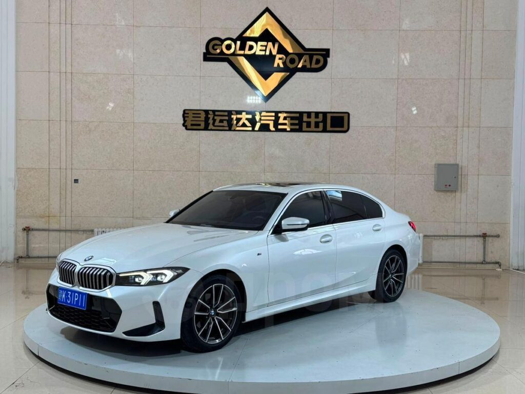 BMW 3-Series 2023